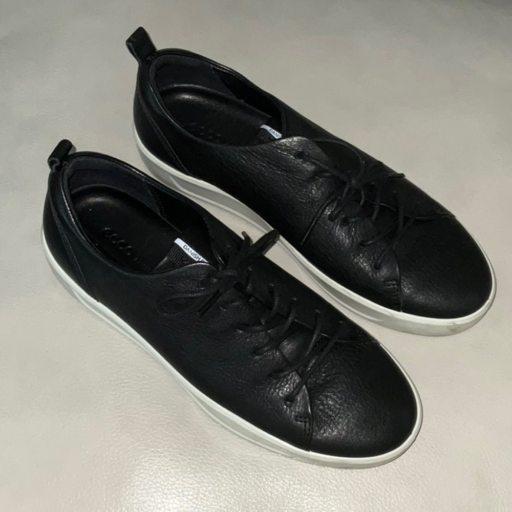 Ecco Leather Sneakers